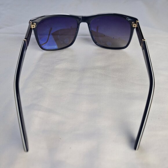 Argento AGH3503 B32 Stylish Sunglasses. main image 12